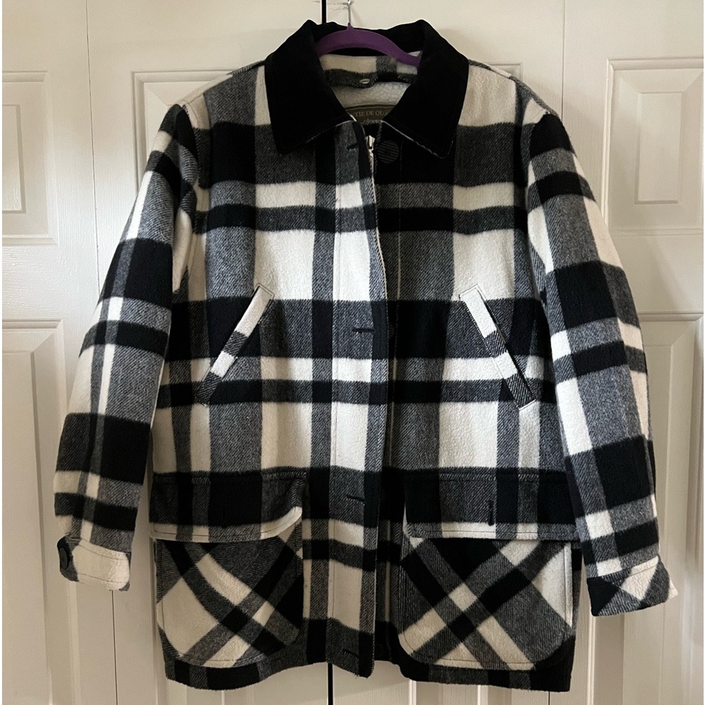 Black and White Coat. size M